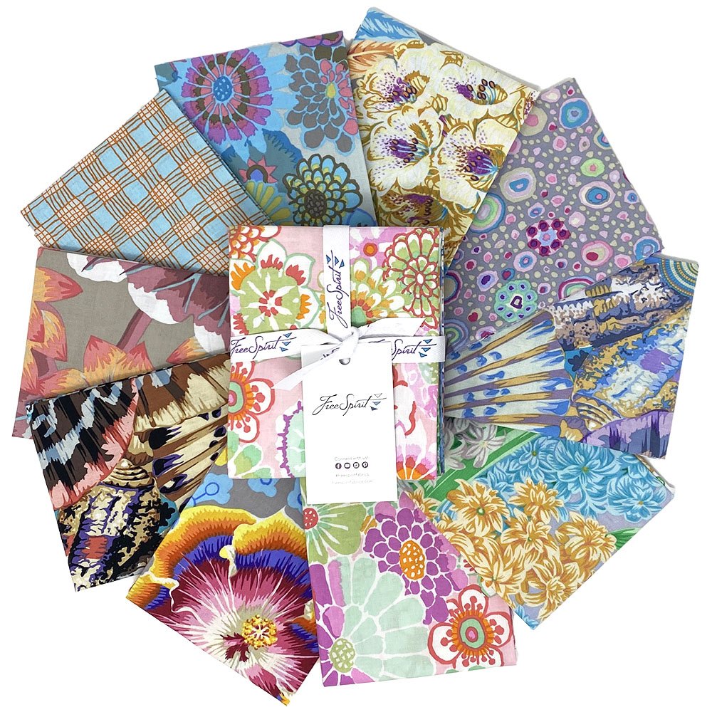 Kaffe Fassett Collective August 2023 Pastel - 19 Fat Quarters